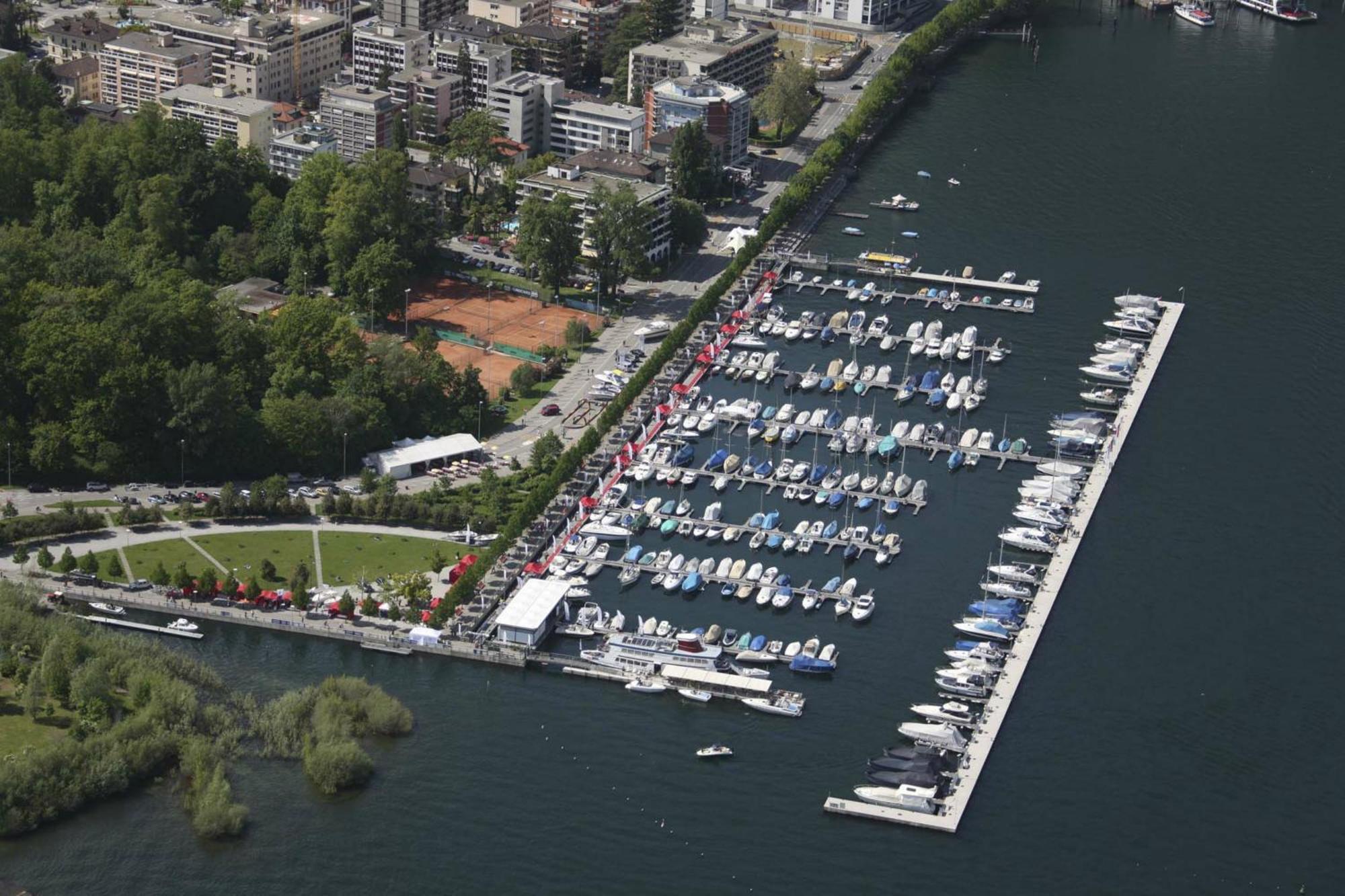 Aparthotel Al Lago โลการ์โน ภายนอก รูปภาพ