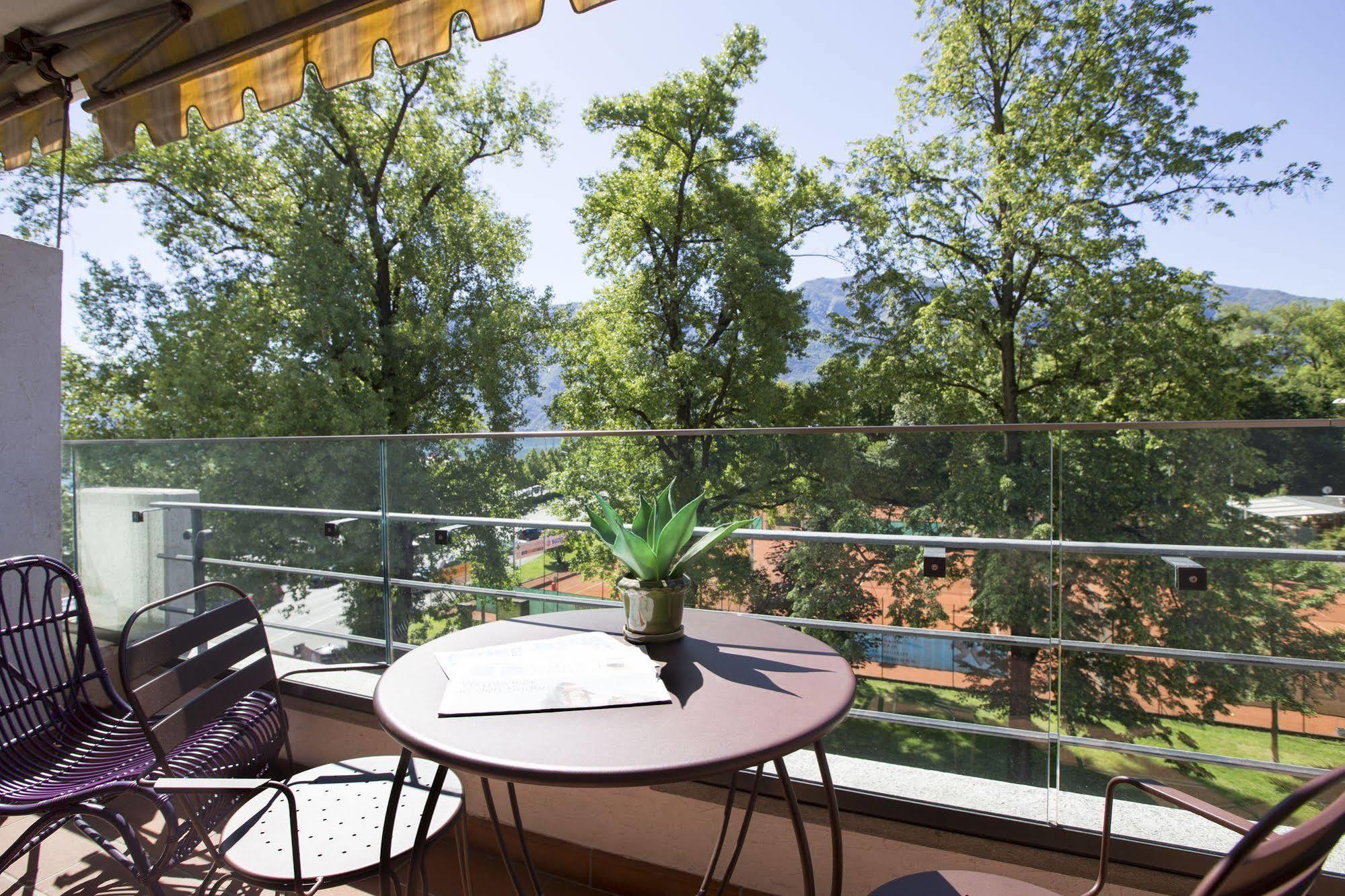 Aparthotel Al Lago โลการ์โน ภายนอก รูปภาพ
