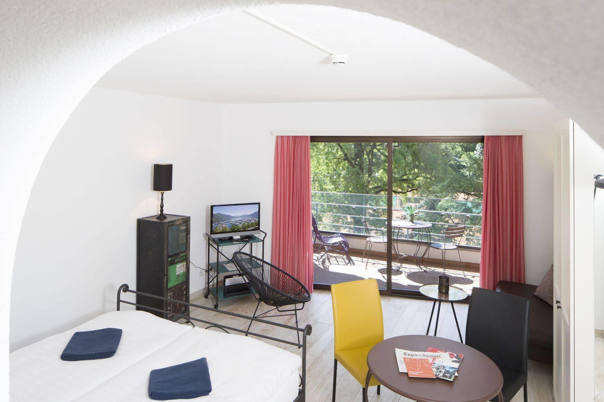 Aparthotel Al Lago โลการ์โน ภายนอก รูปภาพ